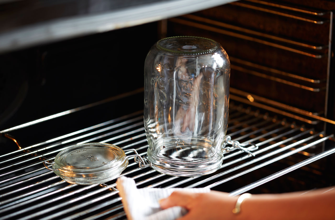 Sterilise the jar