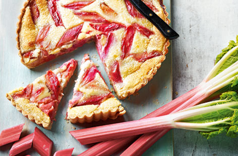 Rhubarb and custard is a classic combination that never goes out of style. Bake this pretty rhubarb and custard tart for an elegant spring dessert with crisp buttery pastry, juicy rhubarb and a smooth vanilla custard filling.
